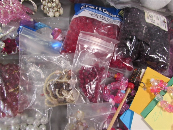 LARGE ASSORTMENT OF JEWELRY MAKING & CRAFT SUPPLIES