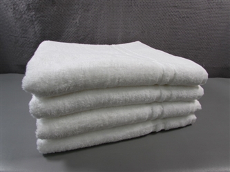 SET OF 4 WHITE BATH TOWELS - NEW