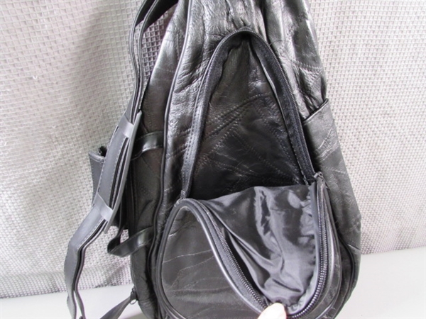 LIKE NEW LEATHER COMFORT CARRY-ALL BAG
