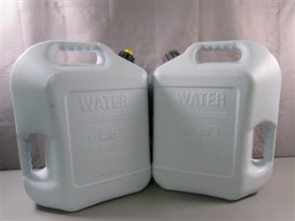 2 FLOW TOOL 6.5 GALLON WATER CONTAINERS