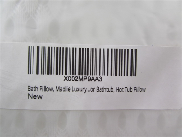 BATH/HOT TUB PILLOW