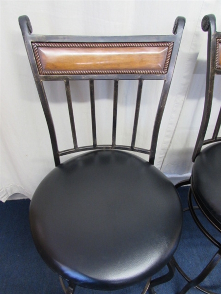 PAIR OF METAL W/UPHOLSTERED SEAT BAR STOOLS