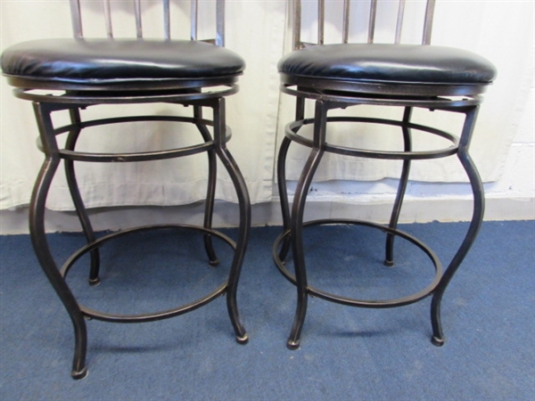 PAIR OF METAL W/UPHOLSTERED SEAT BAR STOOLS