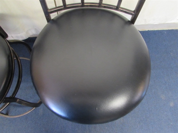 PAIR OF METAL W/UPHOLSTERED SEAT BAR STOOLS