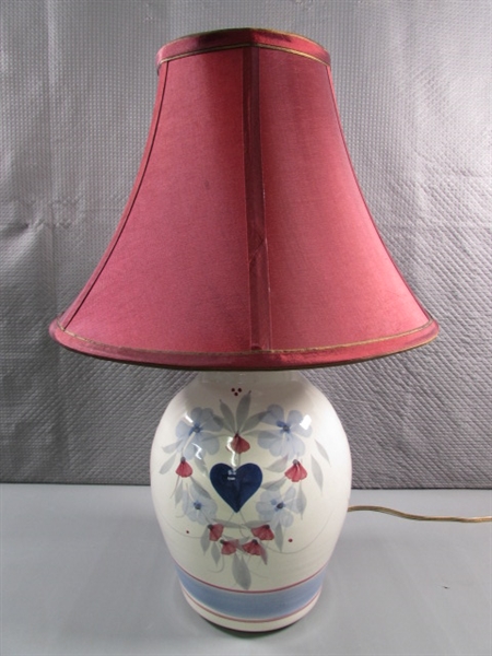 TABLE LAMP AND GLASS BASKET