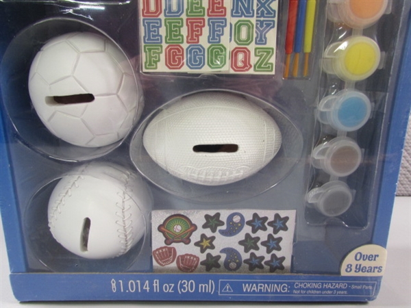 NEW - MELISSA & DOUG PAINT YOUR OWN SPORTS BALL KIT FOR KIDS