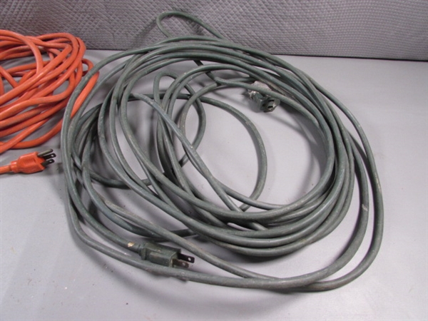 3 OUTDOOR EXTENSION CORDS