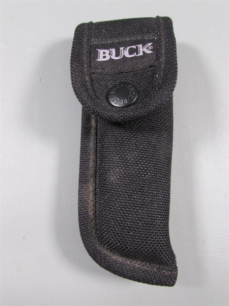 BUCK KNIFE WITH CASE