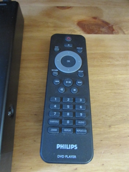 VIZIO 40 FLAT SCREEN TV & PHILIPS DVD PLAYER