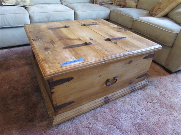 DUAL COMPARTMENT COFFEE TABLE