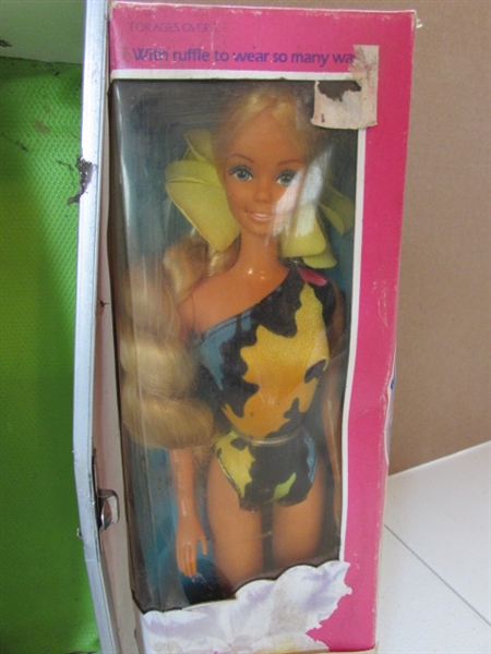 VINTAGE BARBIE LOT