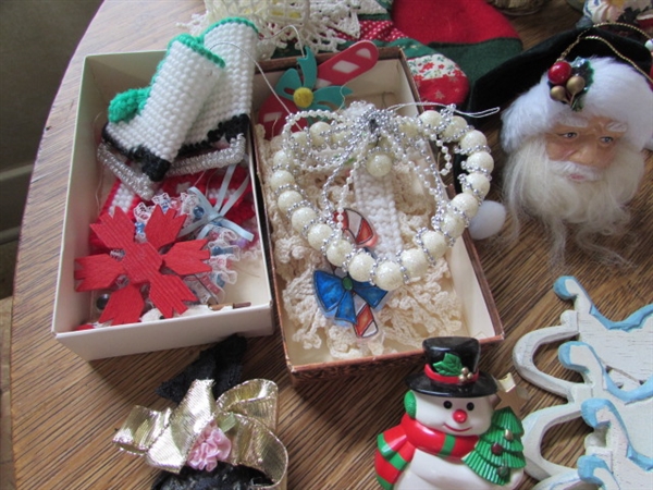 LARGE LOT OF ORNAMENTS