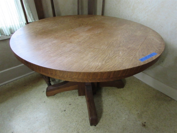 VINTAGE OAK DINING TABLE WITH 5 CHAIRS