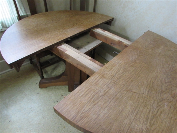 VINTAGE OAK DINING TABLE WITH 5 CHAIRS