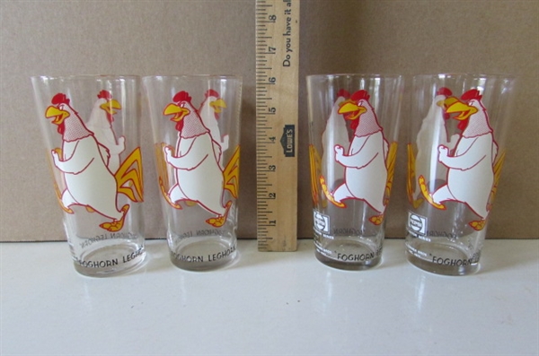 VINTAGE FOGHORN LEGHORN AND YOSEMITE SAM GLASSES