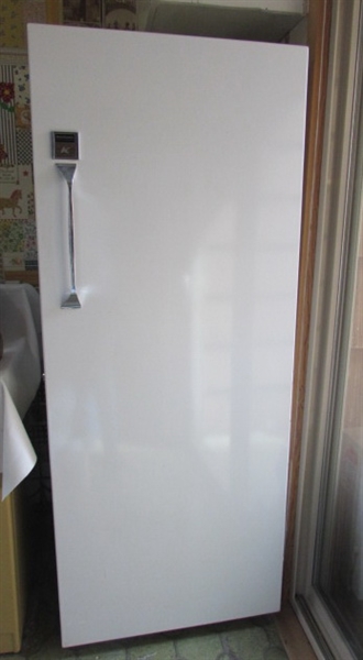 KELVINATOR UPRIGHT FREEZER