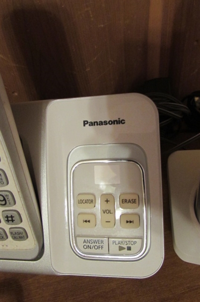 PHONES & ACCESSORIES
