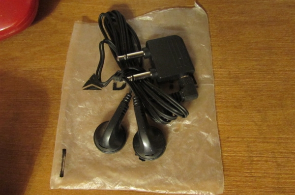 PHONES & ACCESSORIES