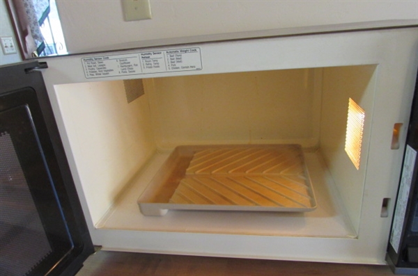 QUASAR MICROWAVE, STAND AND COOK BOOKS