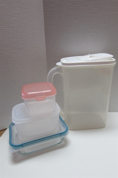 ASSORTED PLASTIC CONTAINERS