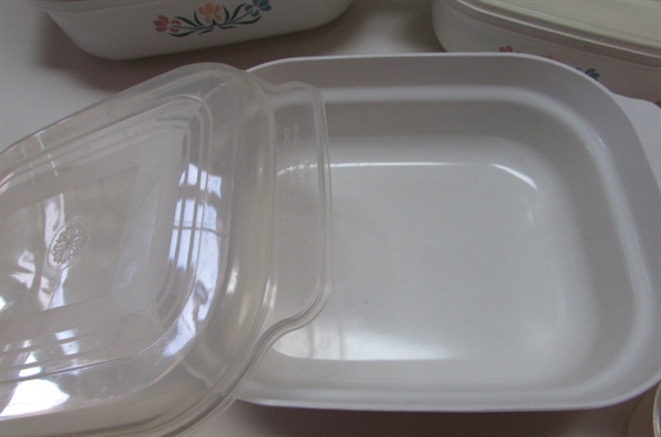 ASSORTED PLASTIC CONTAINERS