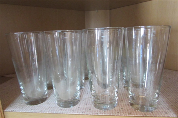 ASSORTED GLASS TUMBLERS AND COCKTAIL GLASSES