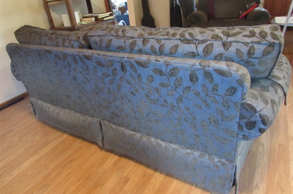 BLUE WITH GREEN LEAVES SOFA