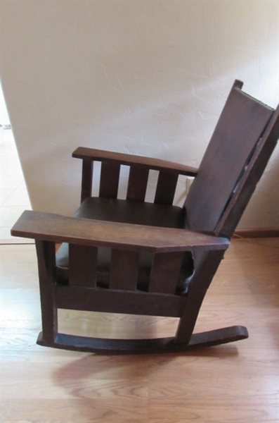 ANTIQUE MISSION STYLE OAK AND LEATHER ROCKING CHAIR