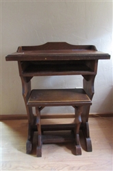 SMALL WOOD DESK WITH BENCH