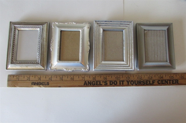 ASSORTED PICTURE FRAMES