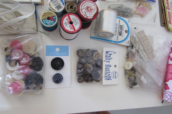 VINTAGE SEWING NEEDLES AND BUTTONS