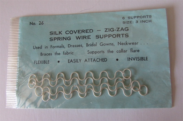 VINTAGE SEWING NEEDLES AND BUTTONS