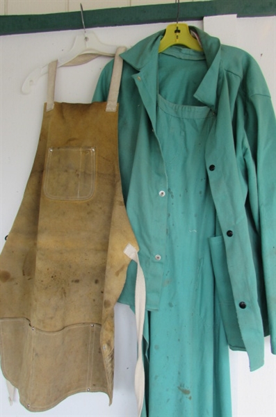 RR TRACK ANVIL, LEATHER APRON & FLAME RETARDANT OUTFIT