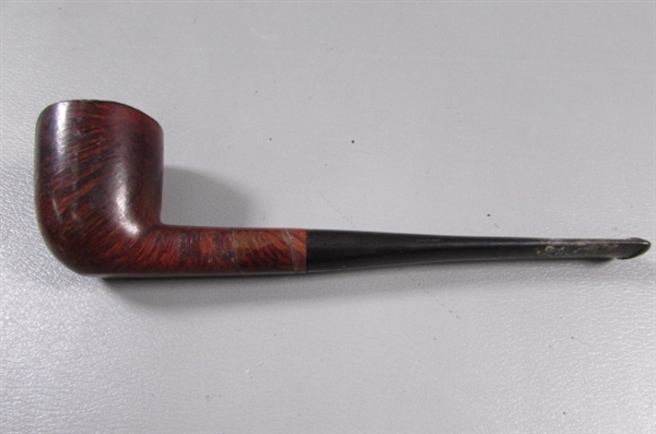 COLLECTION OF SMOKING PIPES