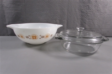 LARGE PYREX "TOWN & COUNTRY" CINDERELLA BOWL & CLEAR CASSEROLE W/LID