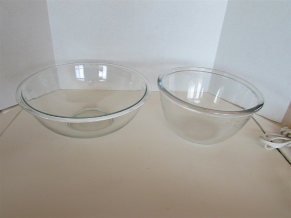 GLASS MIXING BOWLS, MEASURING CUPS AND HAND MIXER