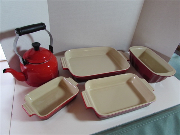 GOOD COOK BREAD PAN, RED LE CREUSET BAKEWARE AND TEA KETTLE.