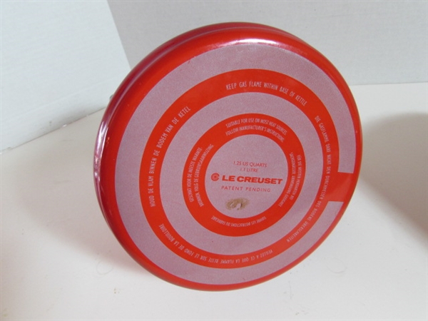 GOOD COOK BREAD PAN, RED LE CREUSET BAKEWARE AND TEA KETTLE.