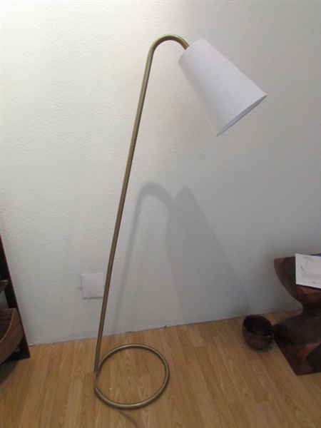 SHELVING UNIT, LAMP AND WOOD SIDE TABLE WITH WOOD TURNED BOWL