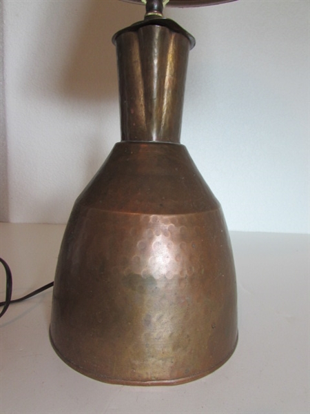 COPPER KETTLE LAMP AND REEL TIME ALARM CLOCK.