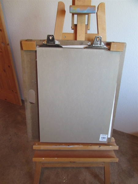 MABEF BEECHWOOD EASEL W/BOARDS & DRAWING PAD