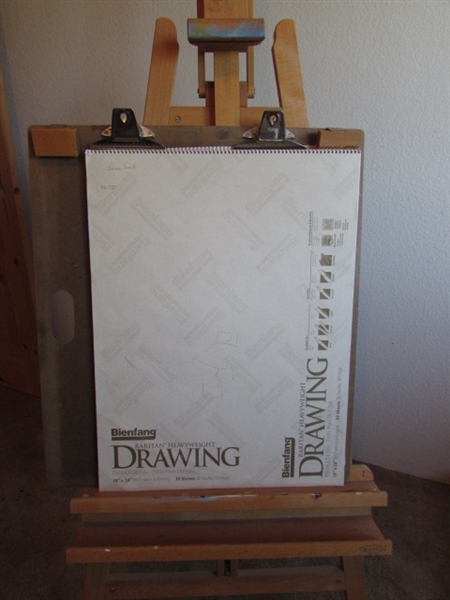 MABEF BEECHWOOD EASEL W/BOARDS & DRAWING PAD