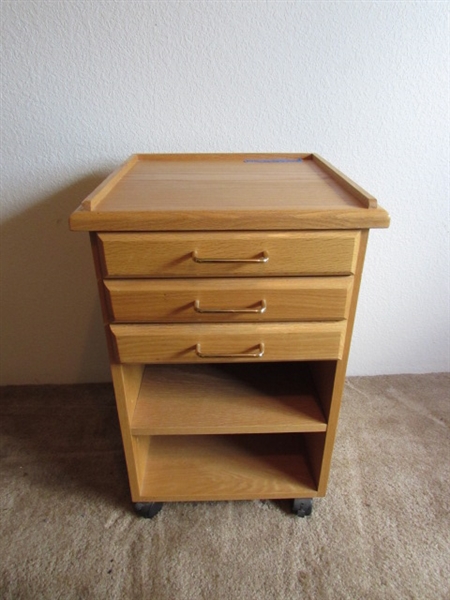 3 DRAWER TABORET