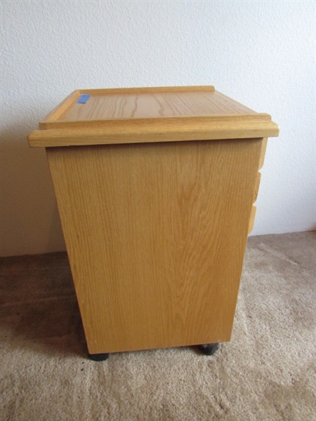3 DRAWER TABORET