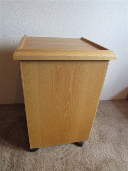 3 DRAWER TABORET