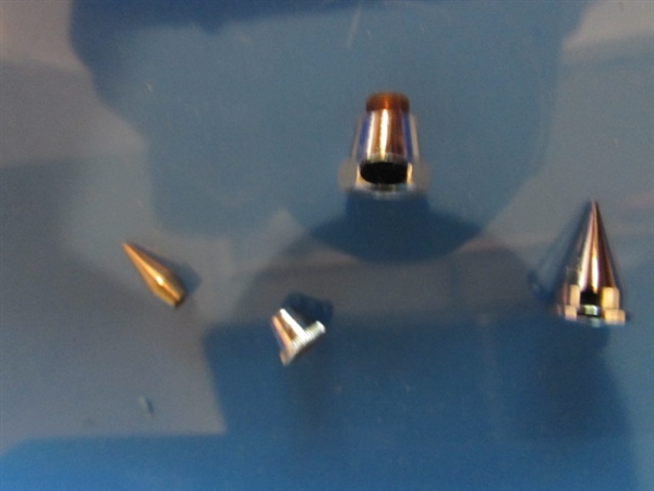 AZTEK AIRBRUSH EQUIPMENT IN CASE