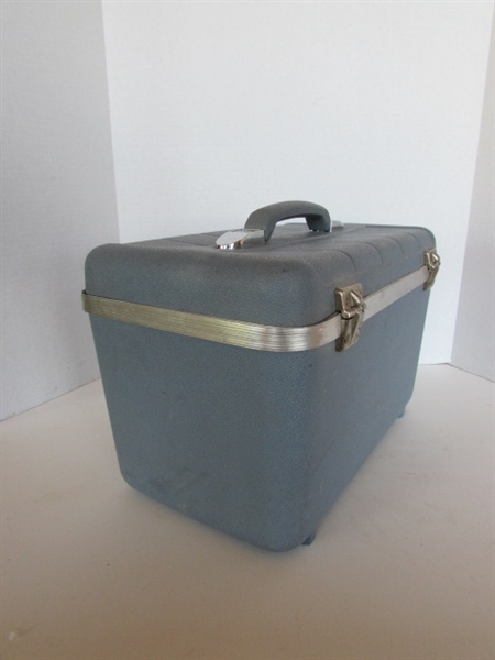 STARFLITE TRAIN CASE W/ FASHION JEWELRY