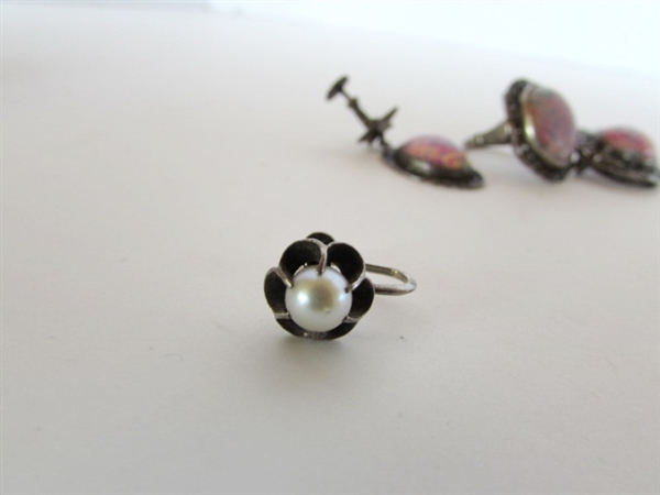 VINTAGE JEWELRY