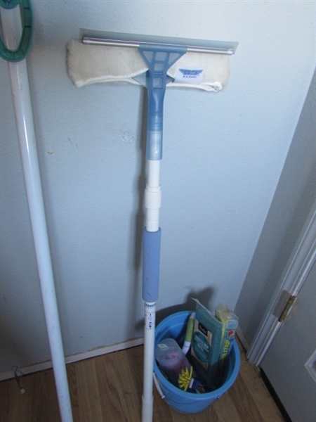 TRASH CANS AND CLEANING SUPPLIES