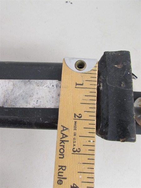 2 & 2 1/2 HITCH RECEIVERS